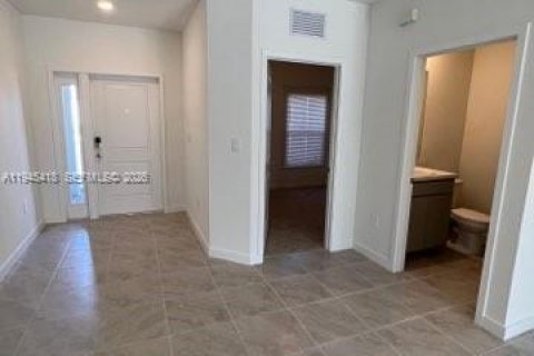 Adosado en venta en Florida City, Florida, 3 dormitorios, 127.83 m2 № 2001825 - foto 16
