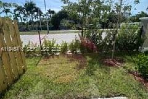 Adosado en venta en Florida City, Florida, 3 dormitorios, 127.83 m2 № 2001825 - foto 4