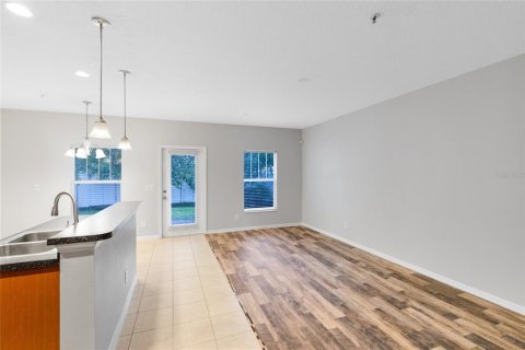 Touwnhouse à louer à Kissimmee, Floride: 3 chambres, 160.26 m2 № 2109438 - photo 8