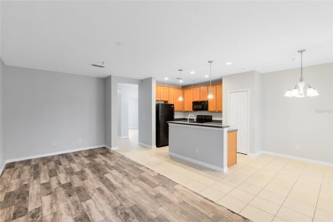 Touwnhouse à louer à Kissimmee, Floride: 3 chambres, 160.26 m2 № 2109438 - photo 6
