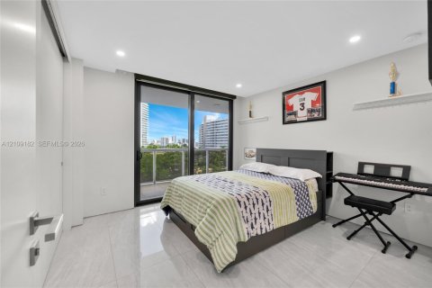 Condominio en venta en Miami Beach, Florida, 3 dormitorios, 221.85 m2 № 2424444 - foto 30
