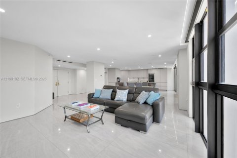 Condominio en venta en Miami Beach, Florida, 3 dormitorios, 221.85 m2 № 2424444 - foto 11