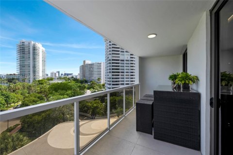 Condominio en venta en Miami Beach, Florida, 3 dormitorios, 221.85 m2 № 2424444 - foto 22