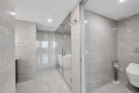 Condominio en venta en Miami Beach, Florida, 3 dormitorios, 221.85 m2 № 2424444 - foto 28