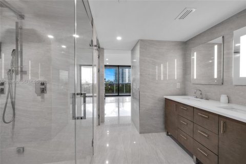 Condominio en venta en Miami Beach, Florida, 3 dormitorios, 221.85 m2 № 2424444 - foto 6