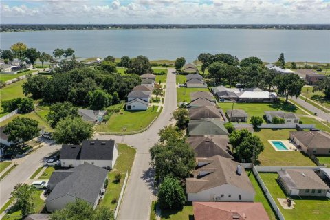 Casa en venta en Auburndale, Florida, 3 dormitorios, 137.31 m2 № 1904058 - foto 2