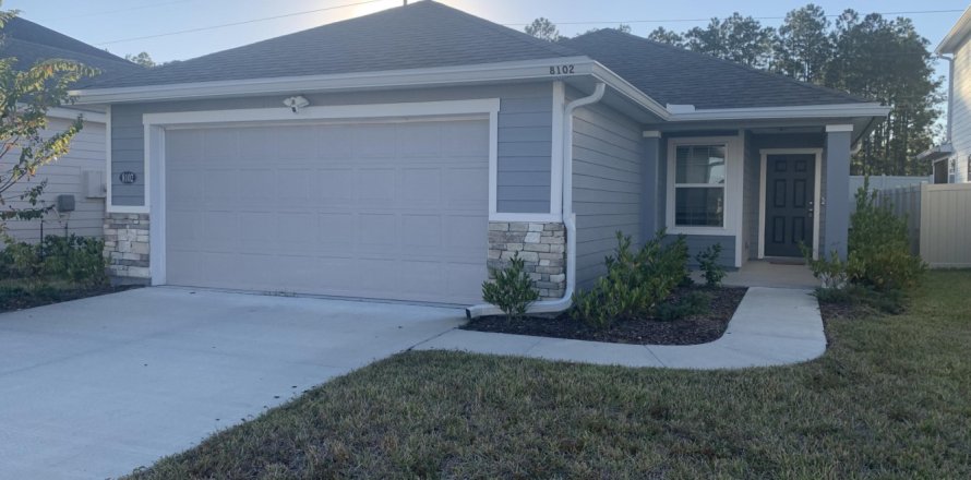 House in Jacksonville, Florida 3 bedrooms, 153.1 sq.m. № 829529