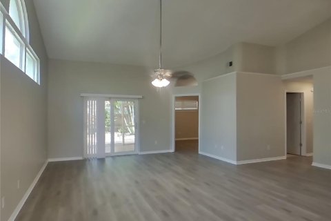 Casa en alquiler en Valrico, Florida, 3 dormitorios, 138.8 m2 № 1884413 - foto 3