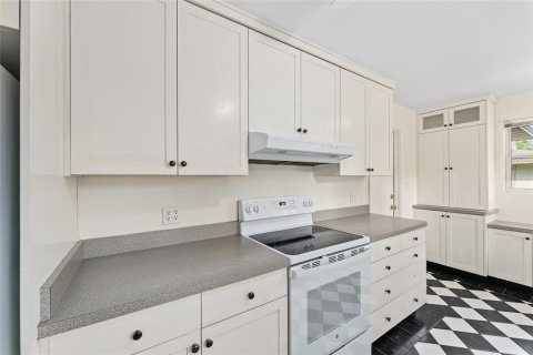 Купить виллу или дом в Гейнсвилл, Флорида 4 комнаты, 155.98м2, № 1827078 - фото 26