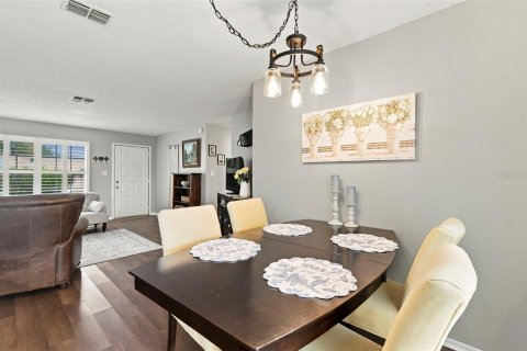 Villa ou maison à vendre à New Port Richey, Floride: 2 chambres, 117.8 m2 № 2394183 - photo 9