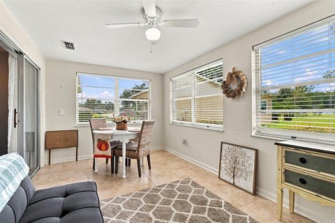 Villa ou maison à vendre à New Port Richey, Floride: 2 chambres, 117.8 m2 № 2394183 - photo 13