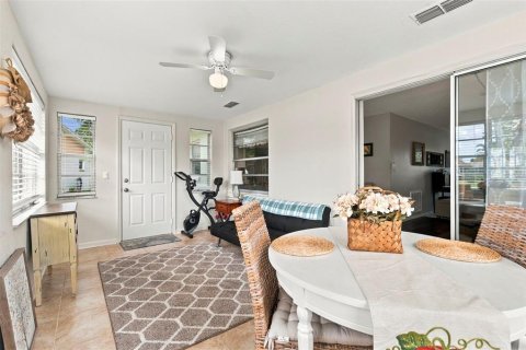 Villa ou maison à vendre à New Port Richey, Floride: 2 chambres, 117.8 m2 № 2394183 - photo 11