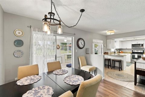 Villa ou maison à vendre à New Port Richey, Floride: 2 chambres, 117.8 m2 № 2394183 - photo 7