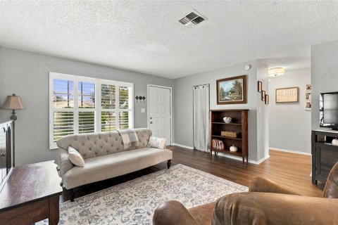 Villa ou maison à vendre à New Port Richey, Floride: 2 chambres, 117.8 m2 № 2394183 - photo 5