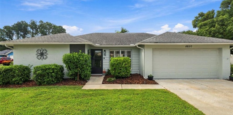 Villa ou maison à New Port Richey, Floride 2 chambres, 117.8 m2 № 2394183