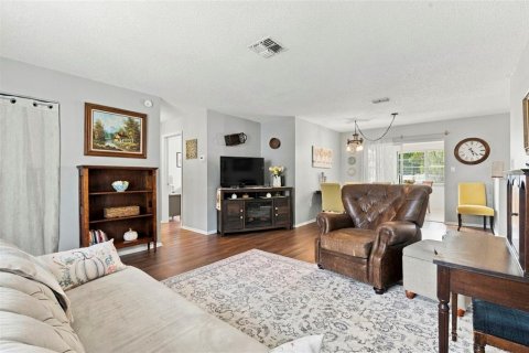 Villa ou maison à vendre à New Port Richey, Floride: 2 chambres, 117.8 m2 № 2394183 - photo 4