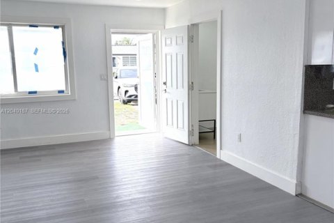 House in Homestead, Florida 3 bedrooms, 180.23 sq.m. № 2086445 - photo 8