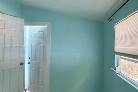 House in Miami, Florida 2 bedrooms, 95.88 sq.m. № 1997545 - photo 11