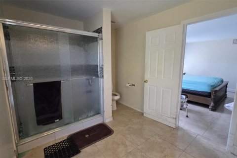 House in Port St. Lucie, Florida 4 bedrooms, 217.39 sq.m. № 2027275 - photo 14