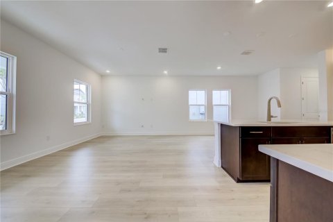 Casa en venta en Lakewood Ranch, Florida, 4 dormitorios, 206.34 m2 № 2145453 - foto 25