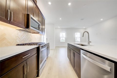 Casa en venta en Lakewood Ranch, Florida, 4 dormitorios, 206.34 m2 № 2145453 - foto 5