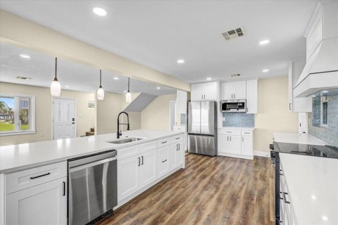 Villa ou maison à vendre à Bradenton, Floride: 3 chambres, 238.29 m2 № 2129260 - photo 18