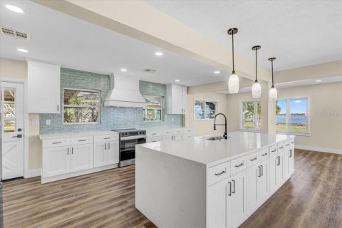 Villa ou maison à vendre à Bradenton, Floride: 3 chambres, 238.29 m2 № 2129260 - photo 14