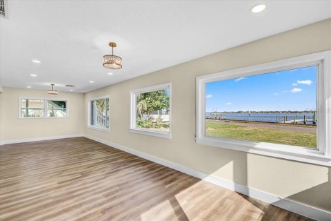 Villa ou maison à vendre à Bradenton, Floride: 3 chambres, 238.29 m2 № 2129260 - photo 11
