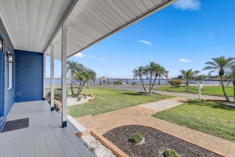 Villa ou maison à vendre à Bradenton, Floride: 3 chambres, 238.29 m2 № 2129260 - photo 2