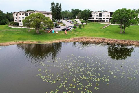 Condominio en Altamonte Springs, Florida, 3 dormitorios № 2103421
