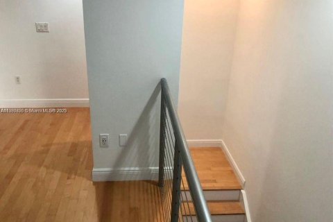 Copropriété à louer à Miami, Floride: 1 chambre, 104.79 m2 № 1941768 - photo 6