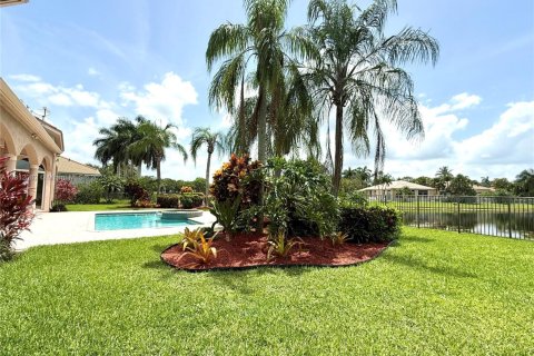 Villa ou maison à louer à Weston, Floride: 5 chambres, 402.73 m2 № 1756124 - photo 23