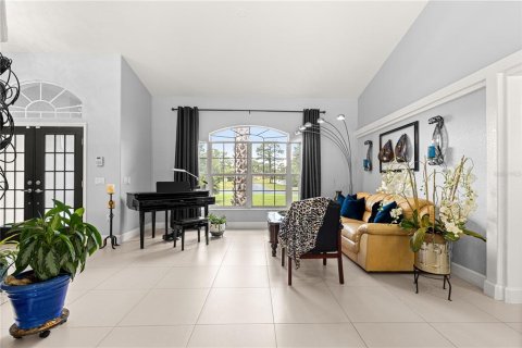 Casa en venta en Silver Springs Shores, Florida, 4 dormitorios, 230.86 m2 № 1885809 - foto 7