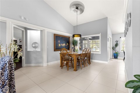Casa en venta en Silver Springs Shores, Florida, 4 dormitorios, 230.86 m2 № 1885809 - foto 8