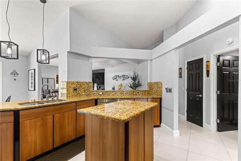 Casa en venta en Silver Springs Shores, Florida, 4 dormitorios, 230.86 m2 № 1885809 - foto 14