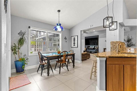 Casa en venta en Silver Springs Shores, Florida, 4 dormitorios, 230.86 m2 № 1885809 - foto 15