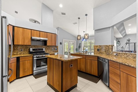 Casa en venta en Silver Springs Shores, Florida, 4 dormitorios, 230.86 m2 № 1885809 - foto 12
