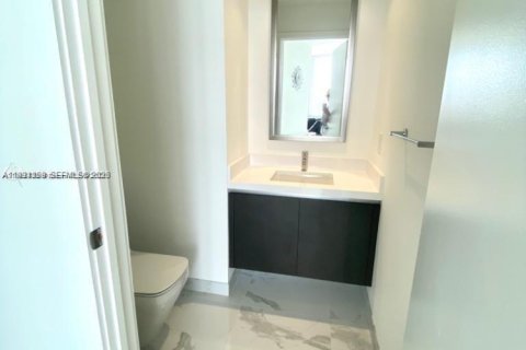 Condominio en alquiler en Miami, Florida, 1 dormitorio № 2077050 - foto 14