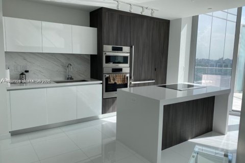 Condominio en alquiler en Miami, Florida, 1 dormitorio № 2077050 - foto 18