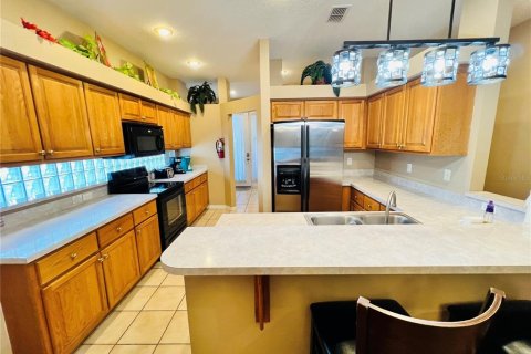 Casa en venta en Kissimmee, Florida, 4 dormitorios, 158.03 m2 № 2198087 - foto 3