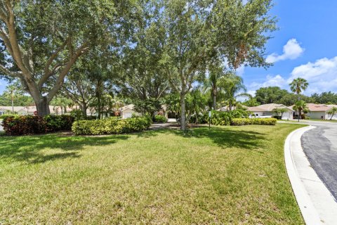 House in Port St. Lucie, Florida 2 bedrooms, 124.49 sq.m. № 2262715 - photo 24