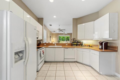 House in Port St. Lucie, Florida 2 bedrooms, 124.49 sq.m. № 2262715 - photo 8
