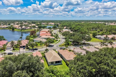 House in Port St. Lucie, Florida 2 bedrooms, 124.49 sq.m. № 2262715 - photo 29
