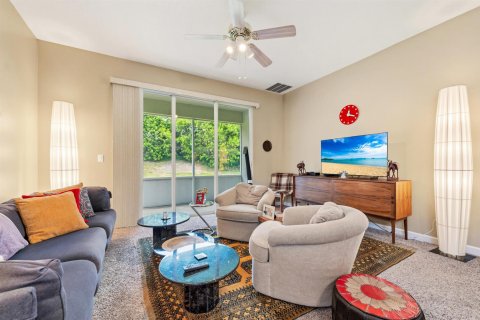 House in Port St. Lucie, Florida 2 bedrooms, 124.49 sq.m. № 2262715 - photo 5