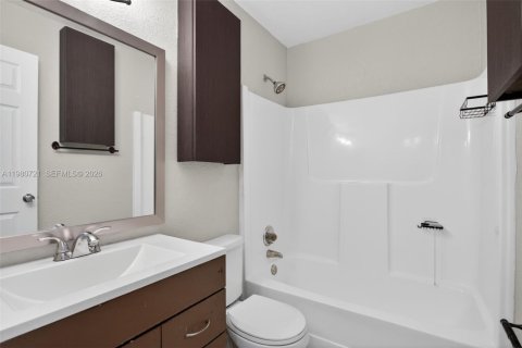 Adosado en venta en Sunrise, Florida, 3 dormitorios, 140.1 m2 № 2049516 - foto 27