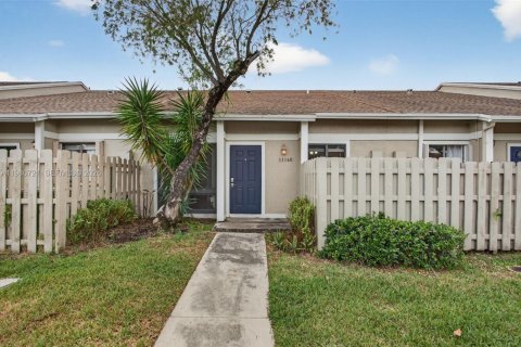 Adosado en venta en Sunrise, Florida, 3 dormitorios, 140.1 m2 № 2049516 - foto 2
