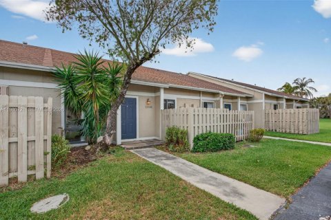 Adosado en venta en Sunrise, Florida, 3 dormitorios, 140.1 m2 № 2049516 - foto 3