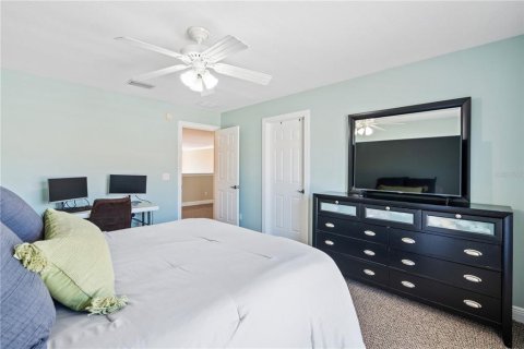 Adosado en venta en Saint Petersburg, Florida, 3 dormitorios, 211.91 m2 № 2218888 - foto 30
