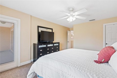 Adosado en venta en Saint Petersburg, Florida, 3 dormitorios, 211.91 m2 № 2218888 - foto 27