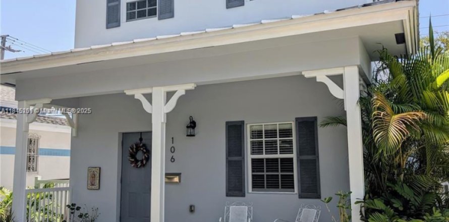 Villa ou maison à Coral Gables, Floride 3 chambres, 186.18 m2 № 1840974